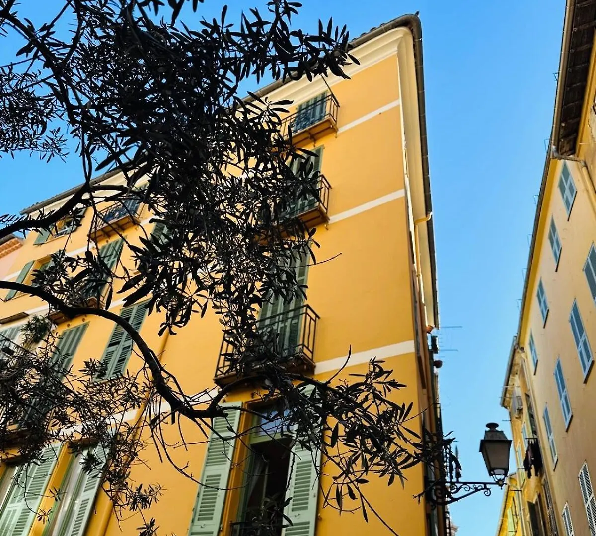 New ! Charmant Spacieux 2P Vieux-Nice Calme Apartment